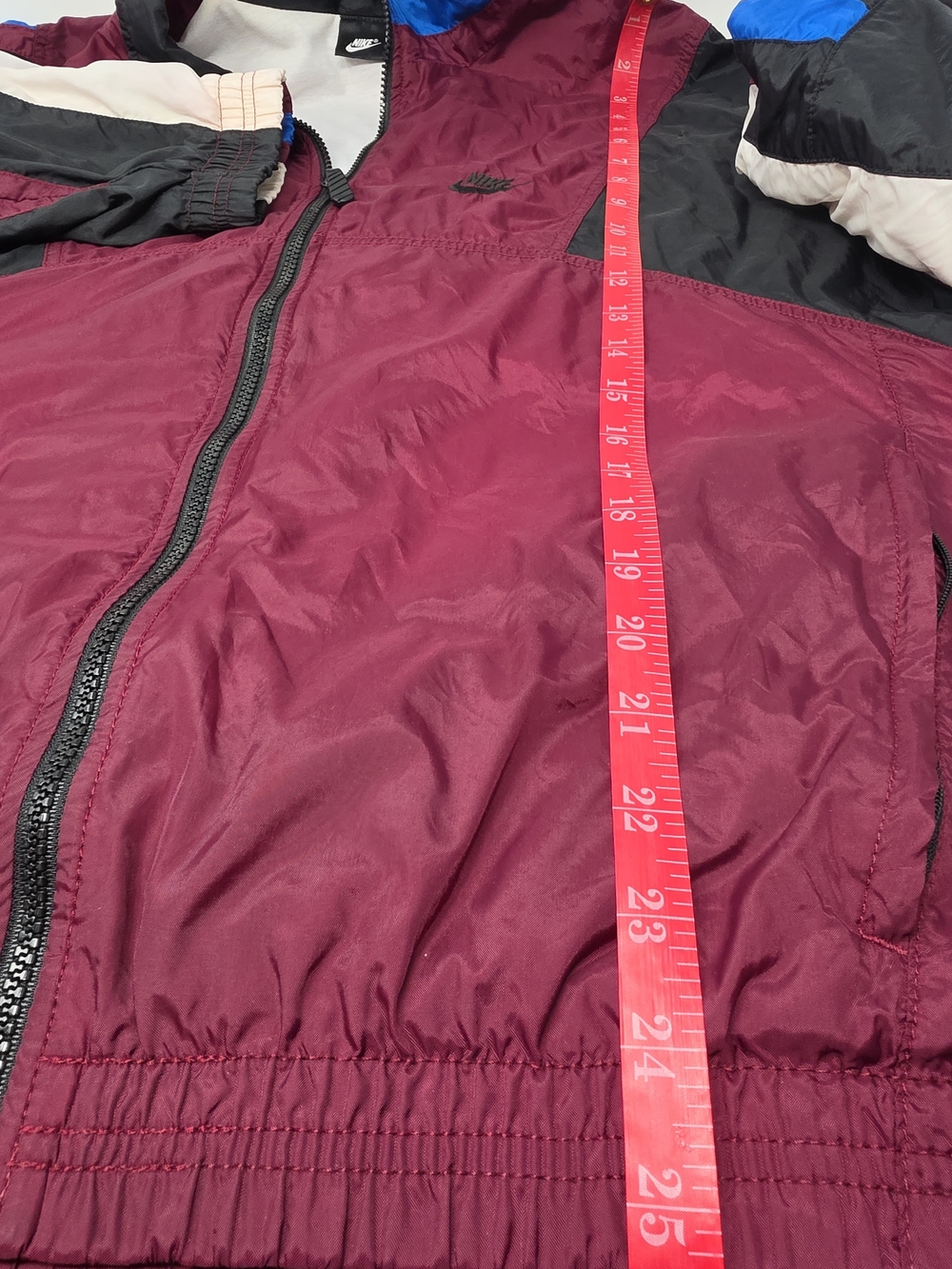 Nike Women's Burgundy Colorblock Windbreaker Jacket - Picture 11 of 11